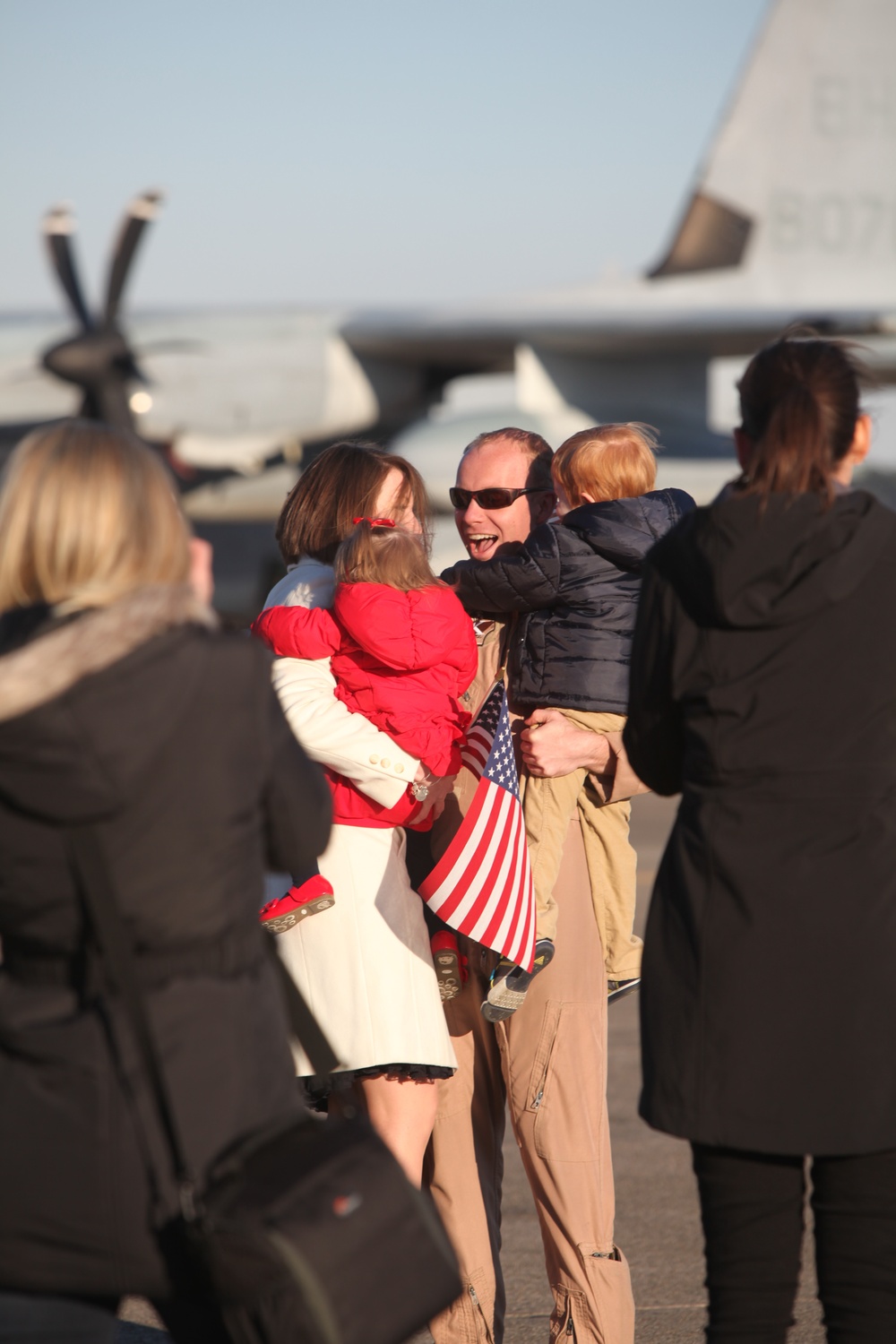 Family and friends welcome VMGR-252 Marines after seven-month deployment