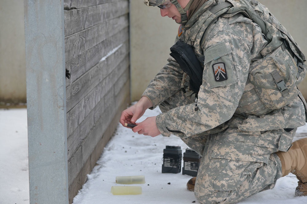 EOD training on Demolition Area 'F'