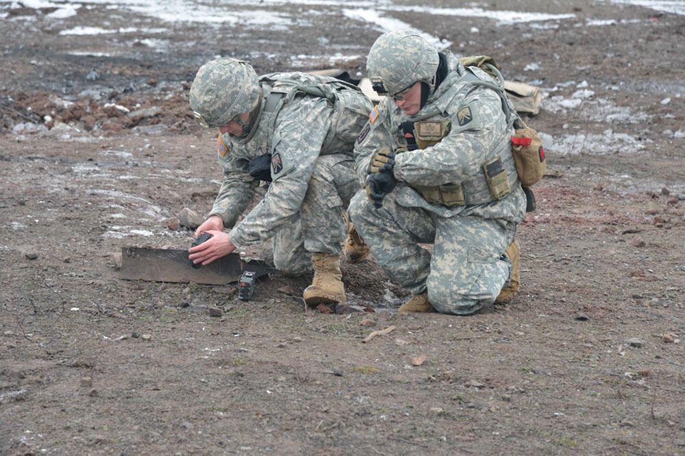 EOD training on Demolition Area 'F'