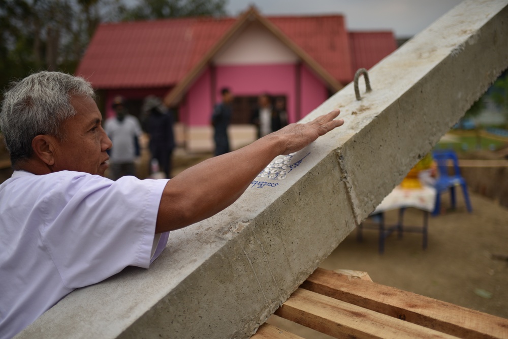 Cobra Gold 2016 Pillar Dedication Ceremony: Wuat Ban Mak School
