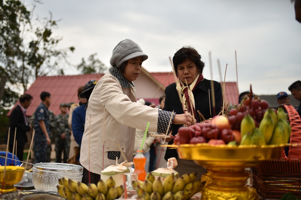 Cobra Gold 2016 Pillar Dedication Ceremony: Wuat Ban Mak School