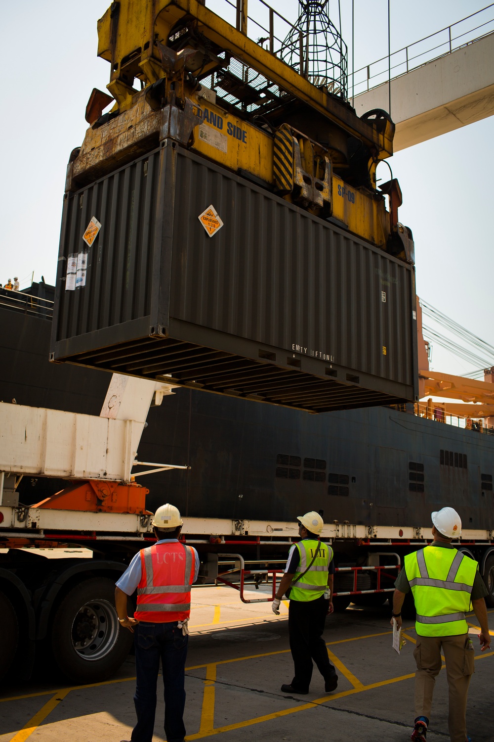 U.S. Service Members Unload Supplies at Laem Chabang International Terminal