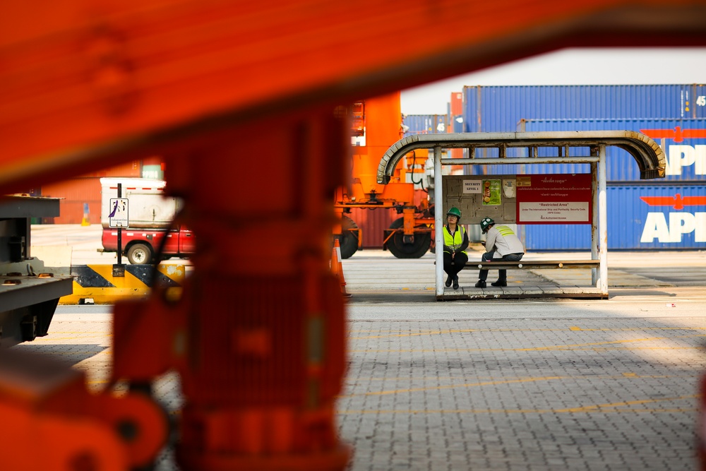 U.S. Service Members Unload Supplies at Laem Chabang International Terminal