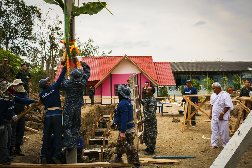 Cobra Gold 2016 Pillar Dedication Ceremony: Wuat Ban Mak School