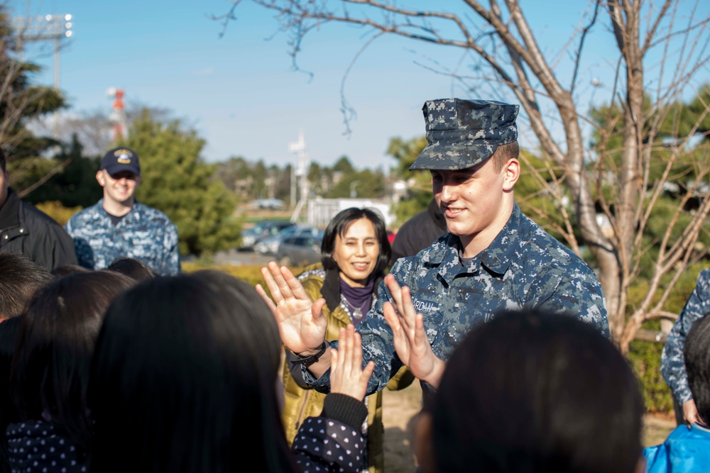 NAF Atsugi hosts Intercultural Day with Japanese students