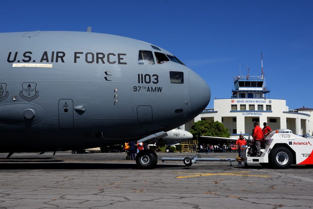 Altus Air Force Base participates in 2016 Ilopango Airshow