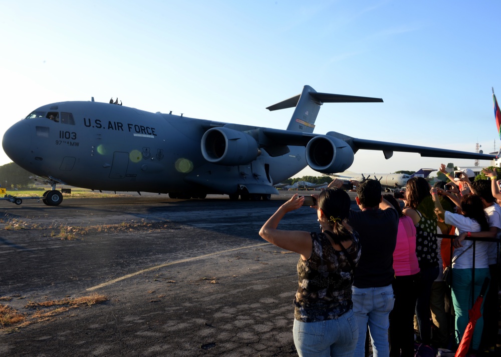 Altus Air Force Base participates in 2016 Ilopango Airshow