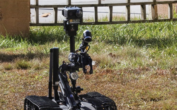 EOD learns ins and outs of IEDs