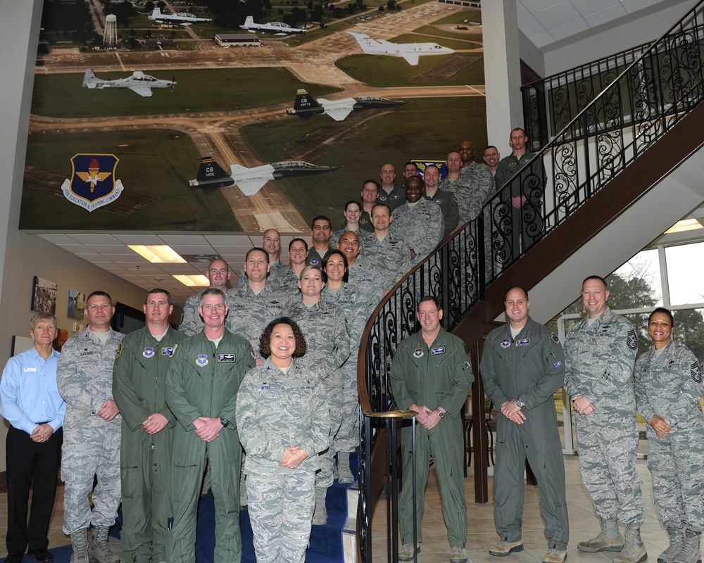 19th AF commander and 14FTW wing leadership