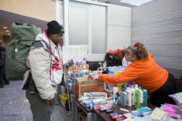 A helping hand: Local Marines volunteer to assist homeless veterans