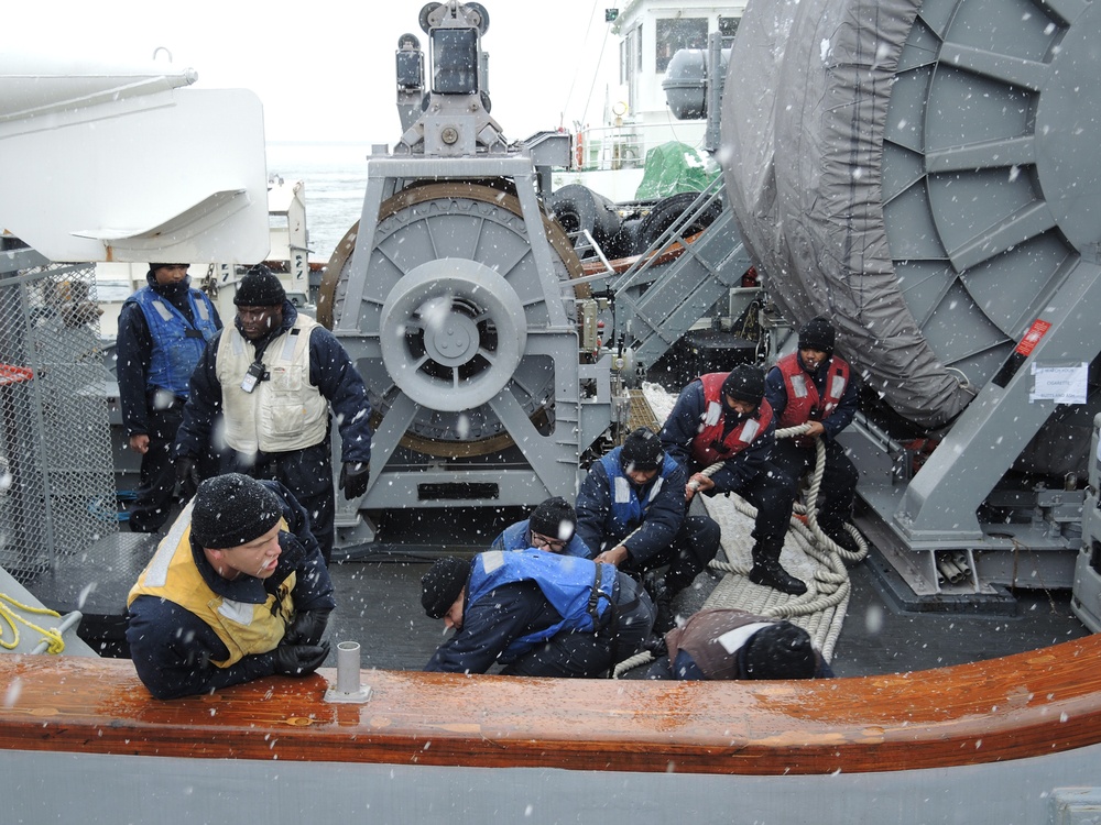 USS Patriot visits Otaru, Japan