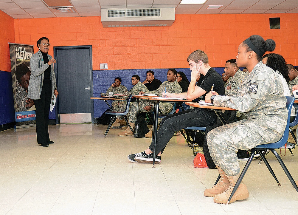 Fort Lee SHARP reps reach out to local university