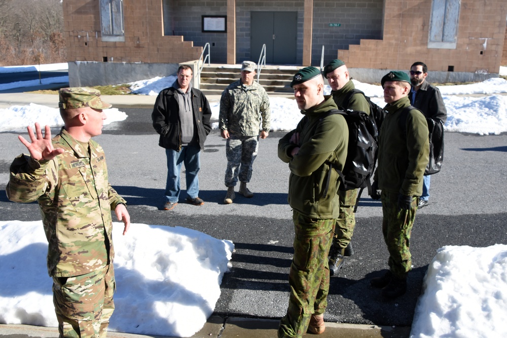 Lithuanians visit Fort Indiantown Gap training facilities