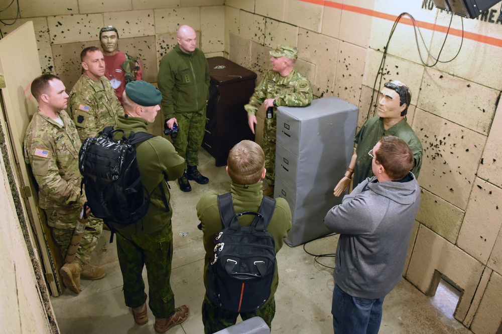 Lithuanians visit Fort Indiantown Gap training facilities
