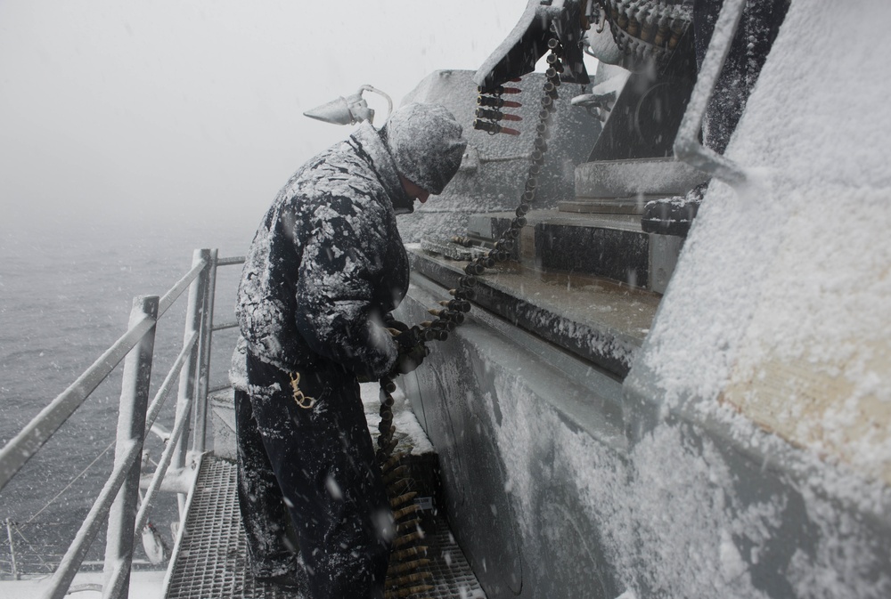 USS Benfold transits Tsugaru Strait