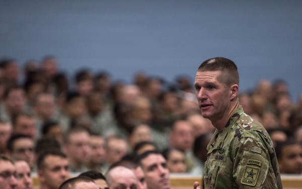 SMA reiterates importance of readiness, image during visit to Fort Drum