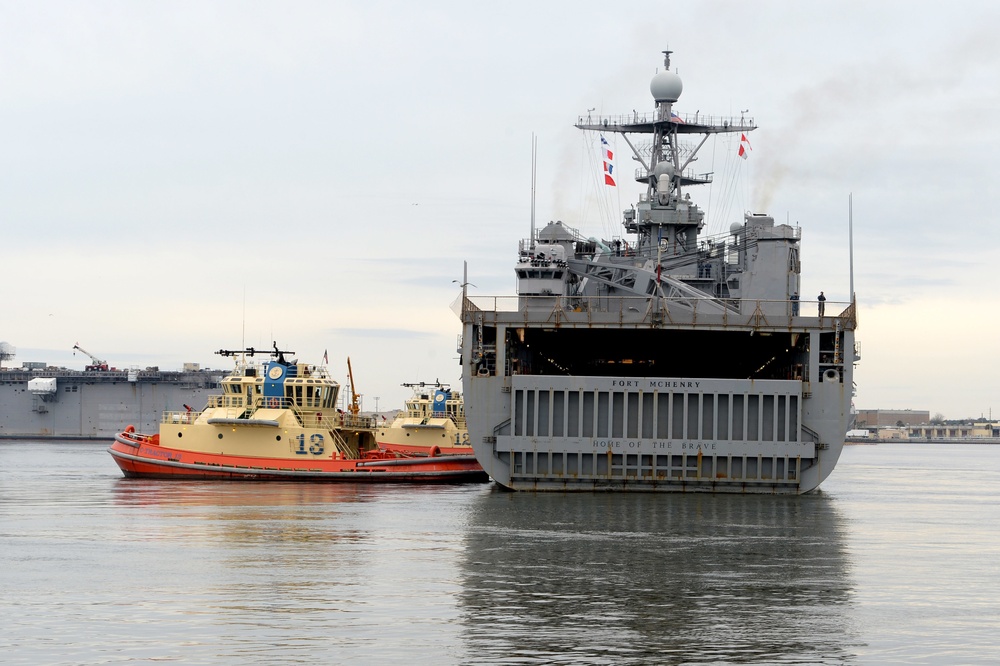 USS Fort McHenry operations