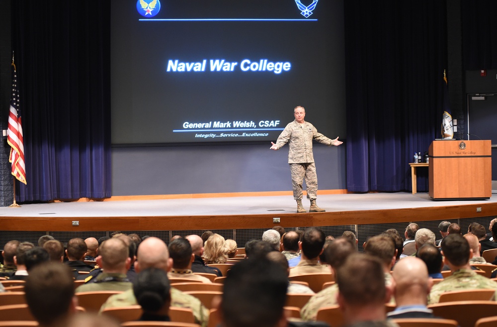 Speaking to US Naval War College students