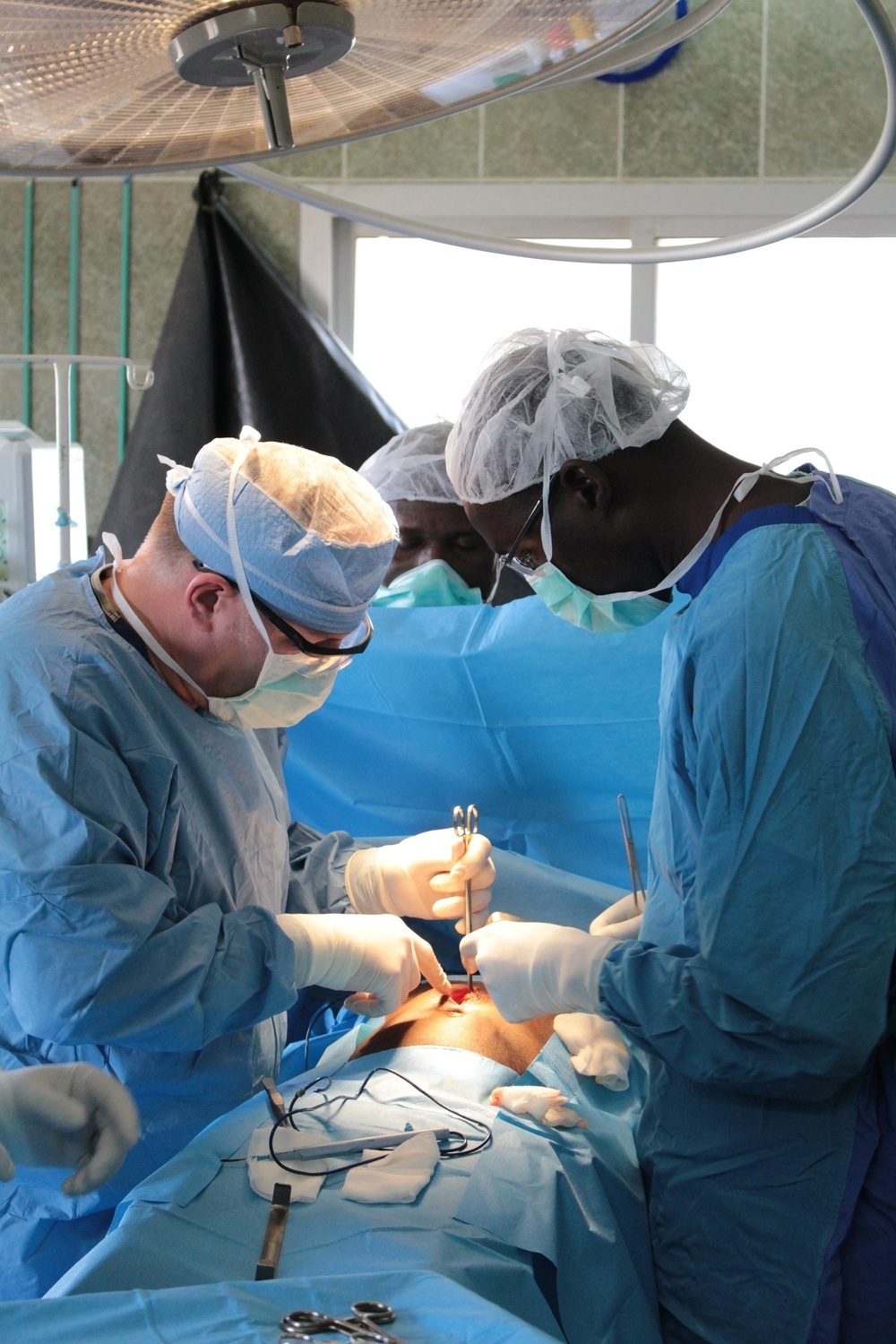 MEDRETE brings US military medical professionals to Senegal