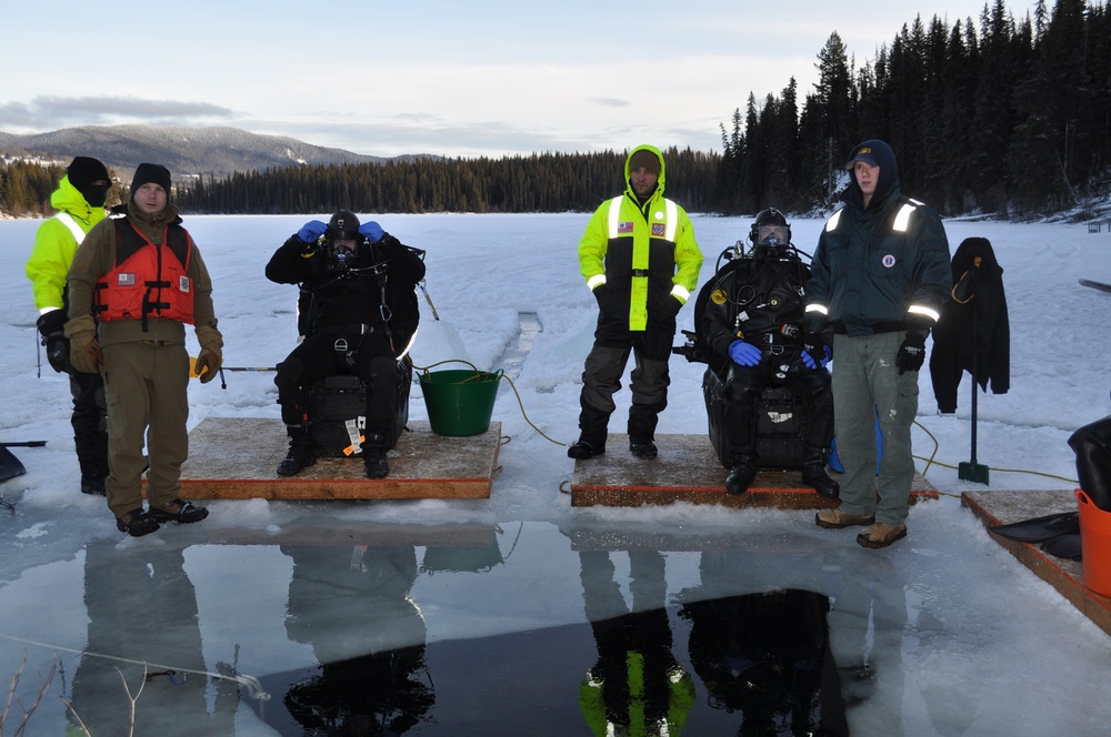 Ice diving course