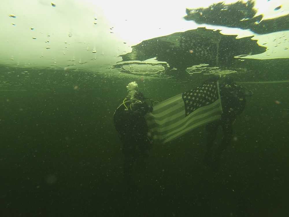 Ice diving course