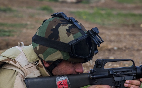 Iraqi soldiers with Nineveh Operations Command conduct live fire range