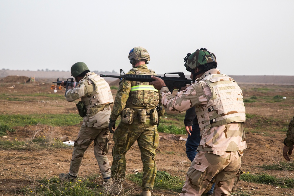 Iraqi soldiers with Nineveh Operations Command conduct live fire range