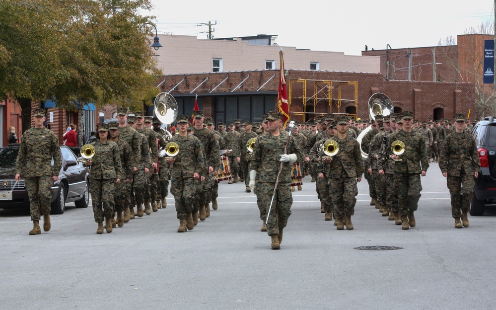 2nd Marine Division honored, community thanked for 75 faithful years