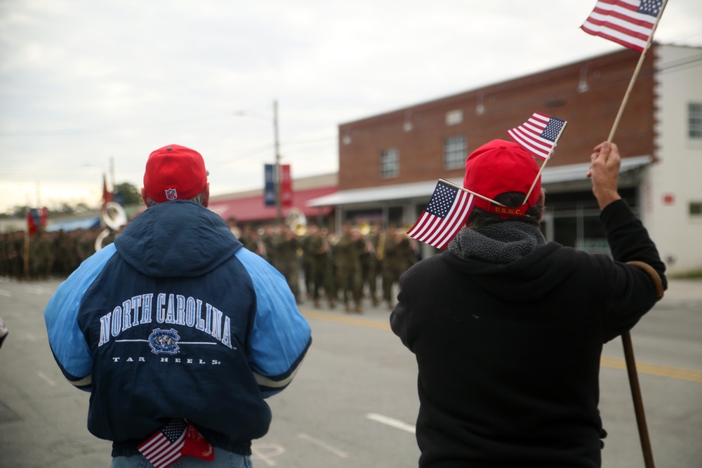 2nd Marine Division honored, community thanked for 75 faithful years