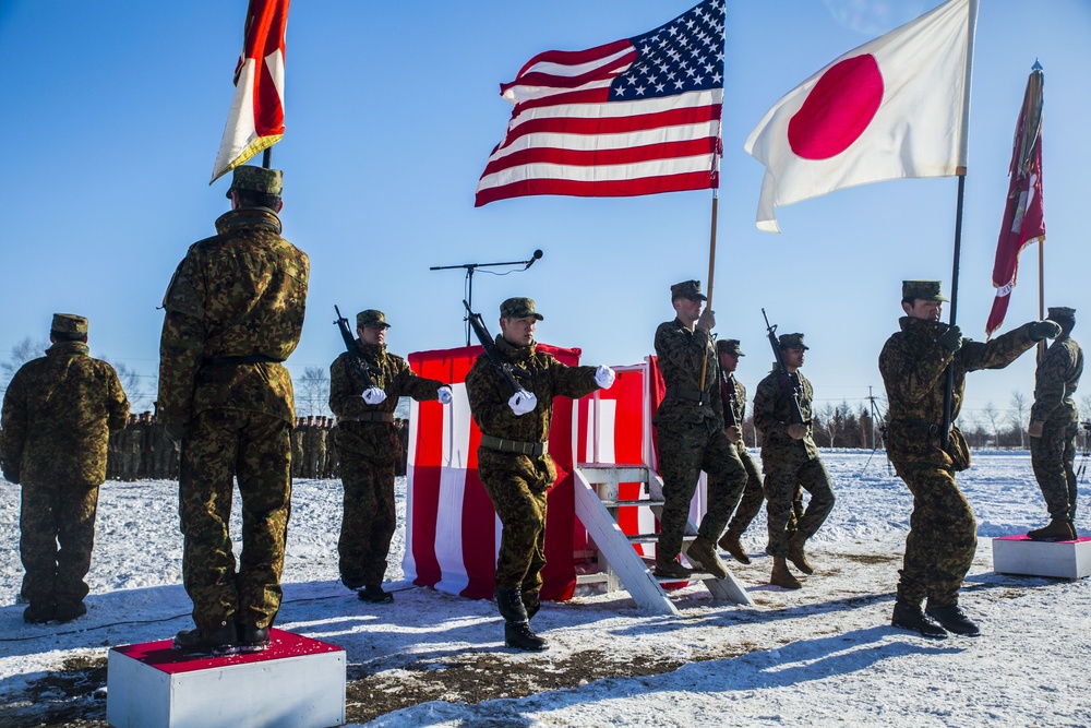 U.S. Japan defrost, unfurl flags during Forest Light 16-2
