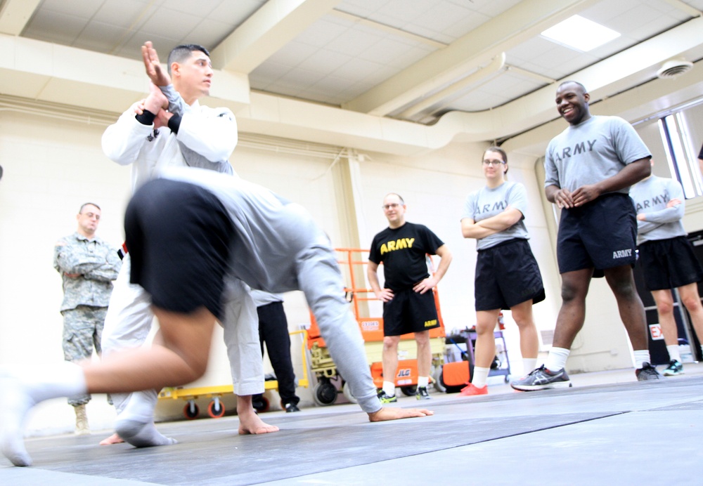 Army Press Camp Headquarters practices self-defense