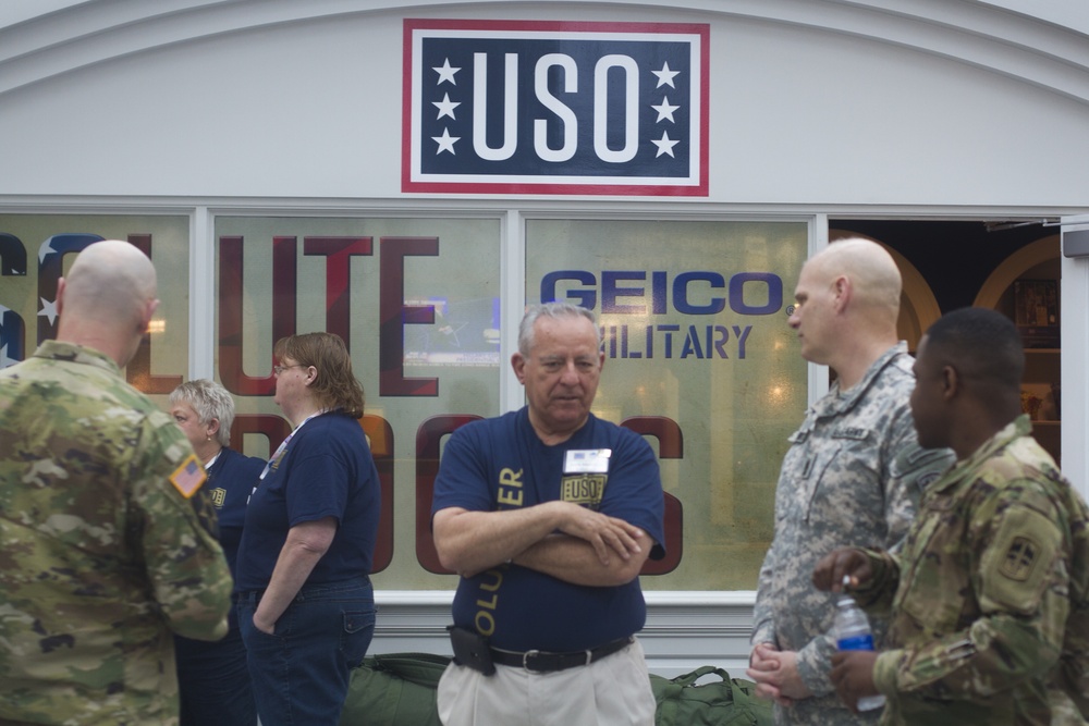 South Carolina military joins USO for 75th anniversary celebration