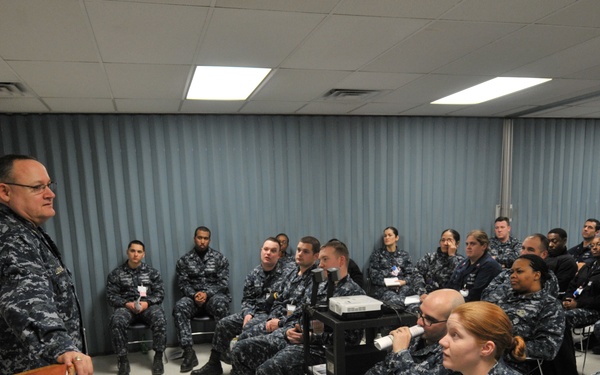 Force Master Chief William Lloyd-Owens visits USS Abraham Lincoln