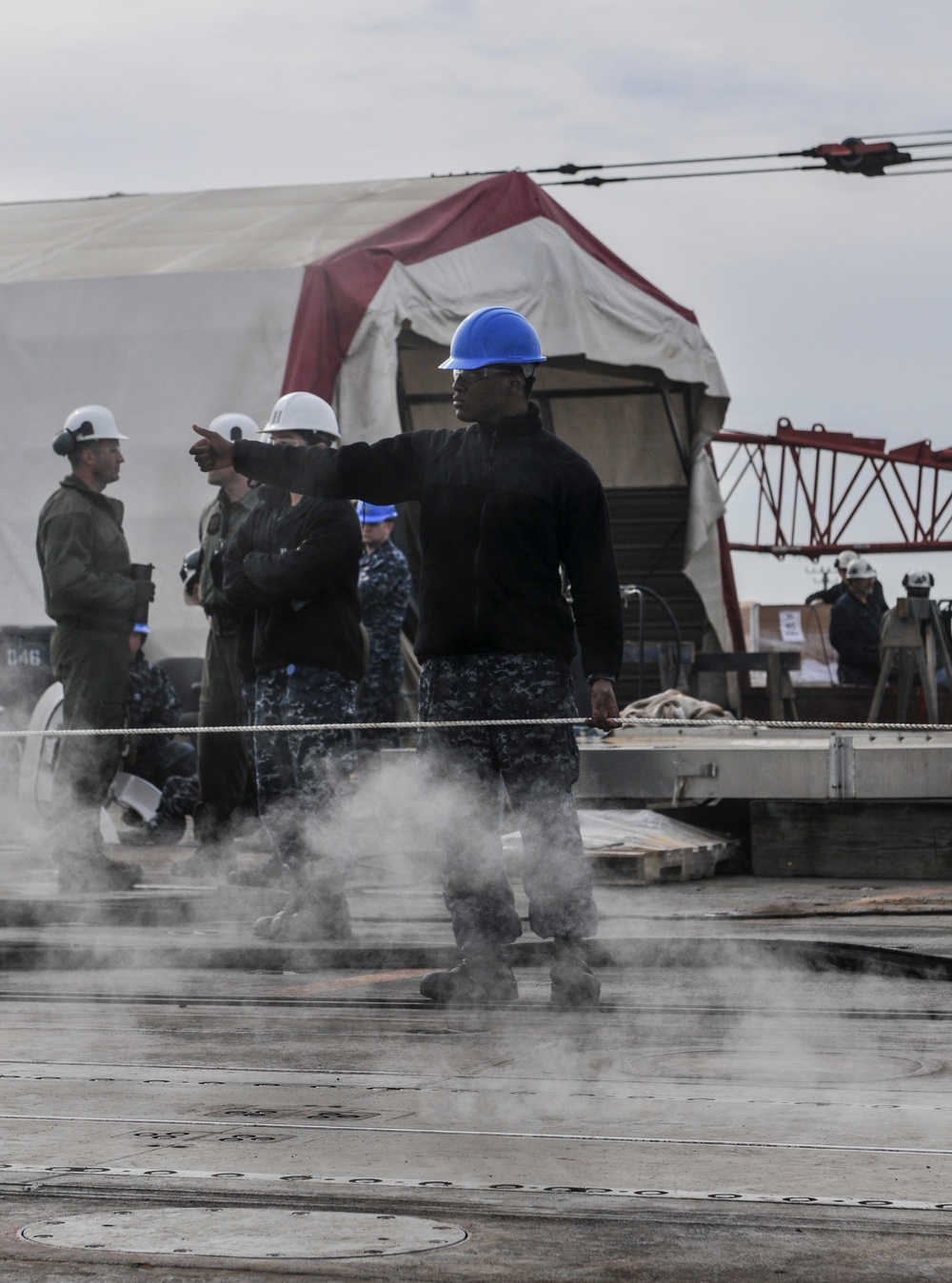Successful testing of catapult on flight deck of USS Abraham Lincoln