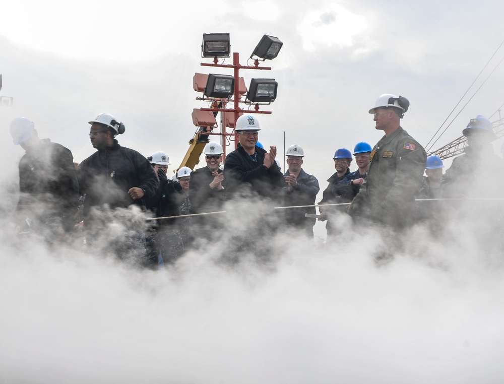 Successful testing of catapult on flight deck of USS Abraham Lincoln