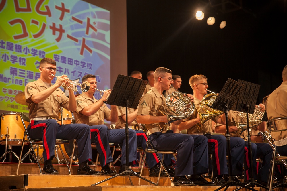III MEF Band brightens Okinawa City with music