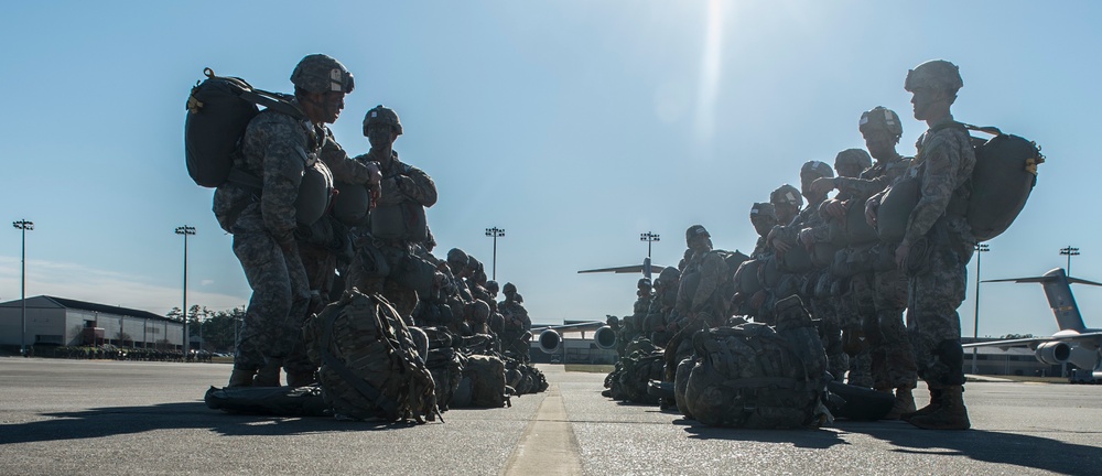 Army, Air Force participate in JOAX 16-5 Large Package Week