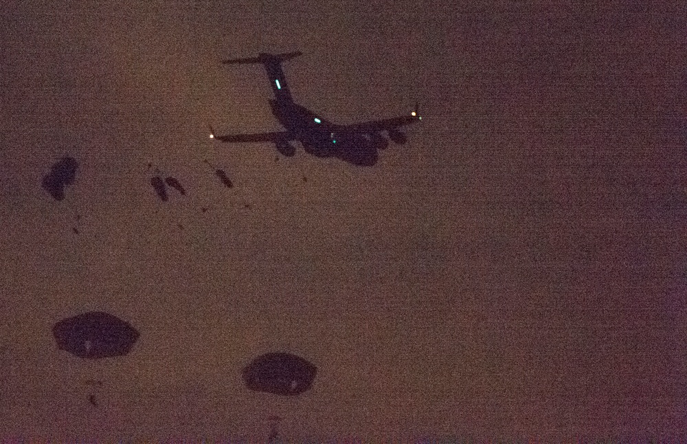 Army, Air Force participate in JOAX 16-5 Large Package Week