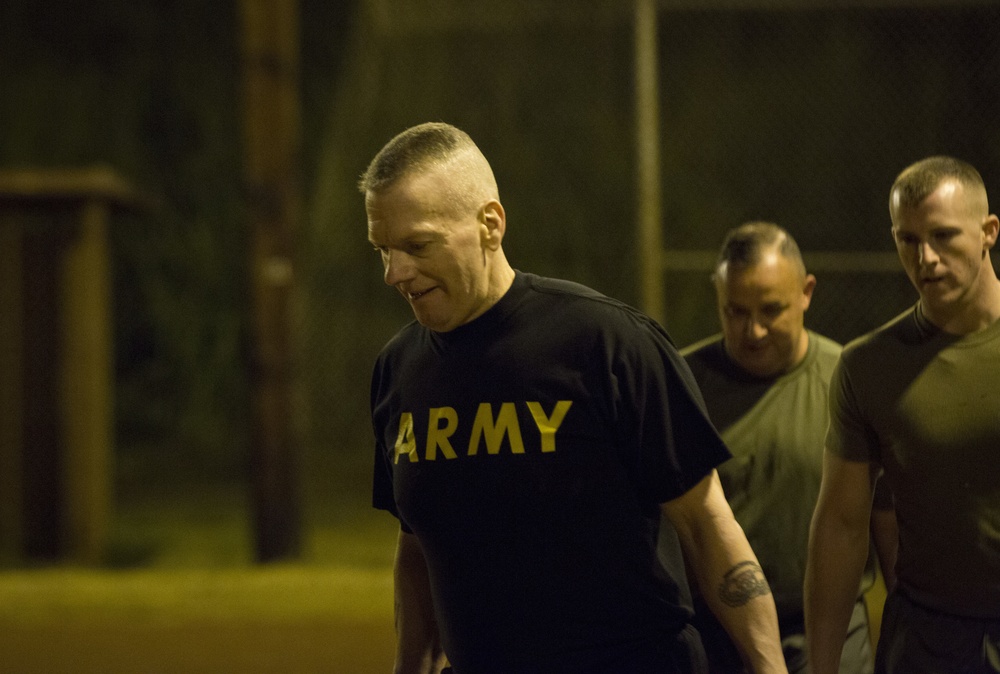 CSM John W. Troxell, MARFORPAC Marines train together