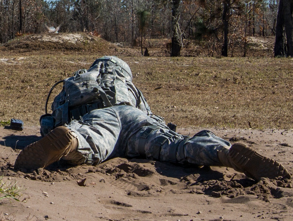 Military Police Best Warrior Competition: Weapons qualification