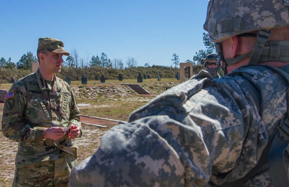 Military Police Best Warrior Competition: Weapons qualification