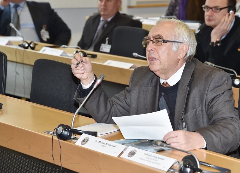 Seminar on Regional Security Studies examines Ukraine crisis