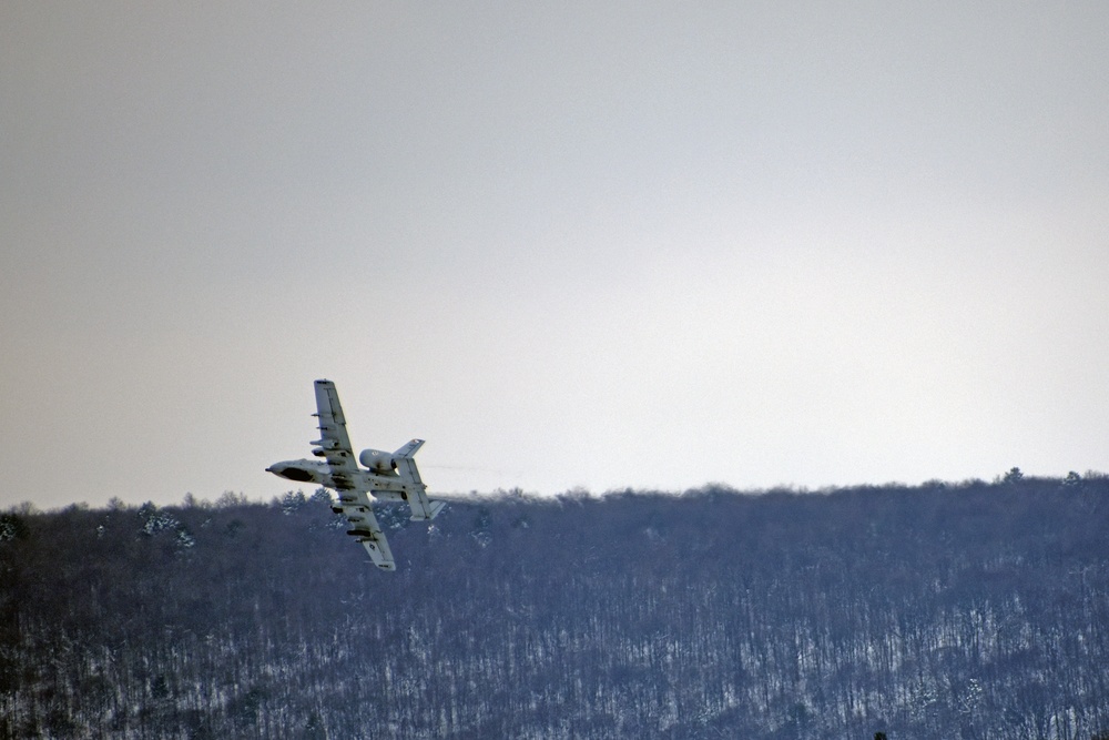 A-10s train at PNG's Bollen Range at Fort Indiantown Gap