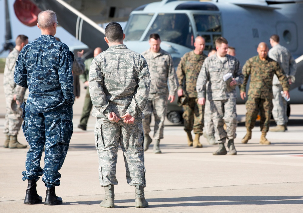 Senior Logistics leaders visit SPMAGTF-CR-AF