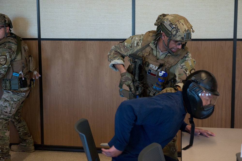 Sector Houston-Galveston participates in active-shooter exercise