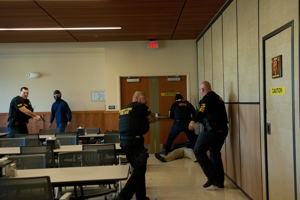 Sector Houston-Galveston participates in active-shooter exercise