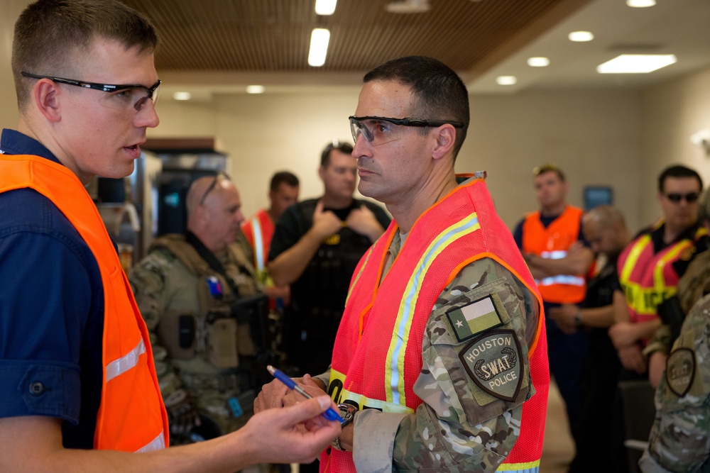 Sector Houston-Galveston participates in active shooter exercise