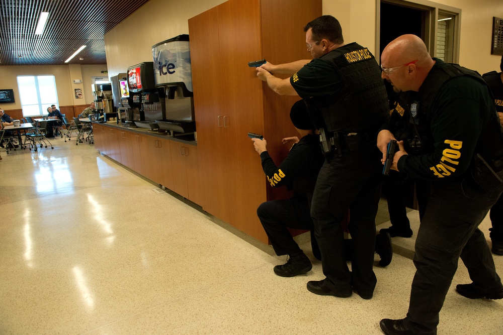 Sector Houston-Galveston participates in active shooter exercise