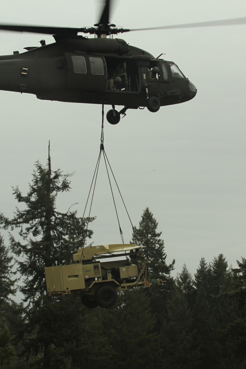 16th CAB conducts sling load, air assault training