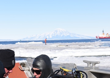 Coast Guard divers aboard Coast Guard Cutter Polar Star assist with Operation Deep Freeze 2016